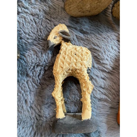 Vintage HAND-PAINTED & HAND-CARVED Nativity Set - Picture 5 of 10